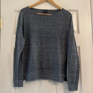 Gap women’s long sleeve shirt.  Size small.